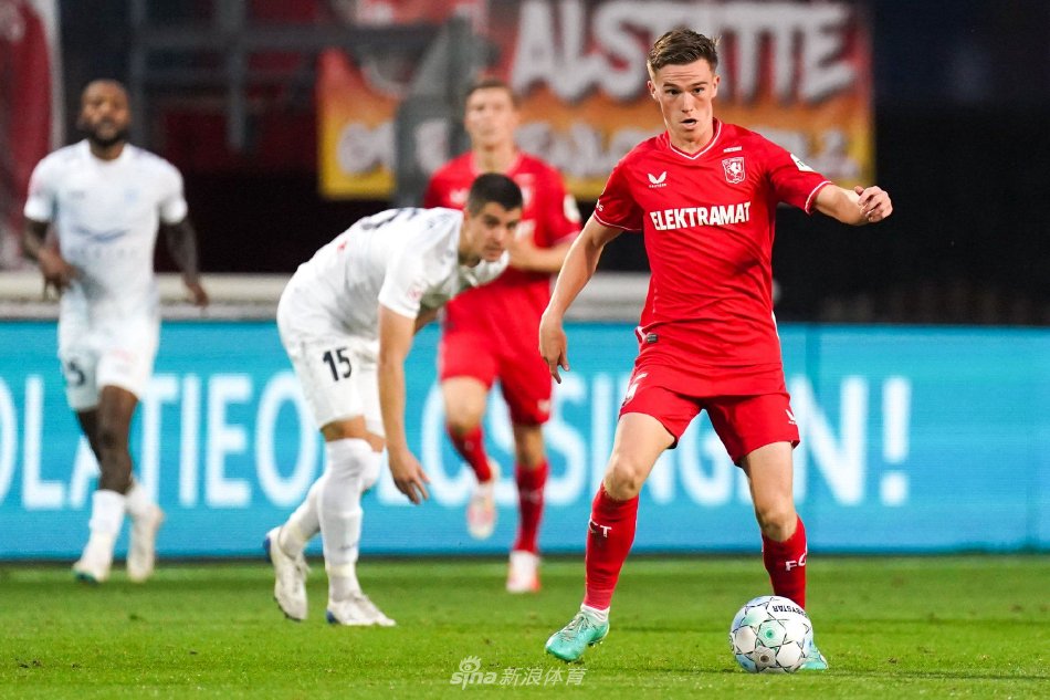 鹰队的无私 鹰队的无私