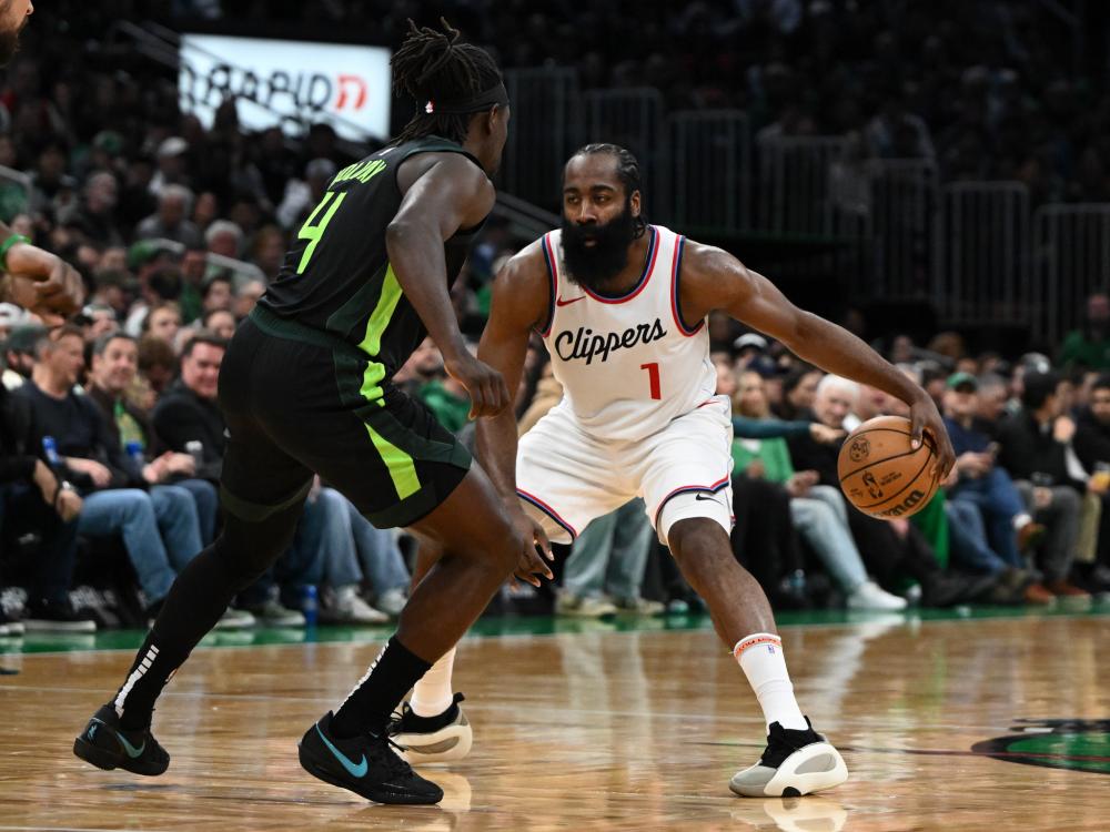 吸纳更具侵 吸纳更具侵